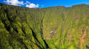 Kauai Doors-Off Helicopter Tour Heart of Island