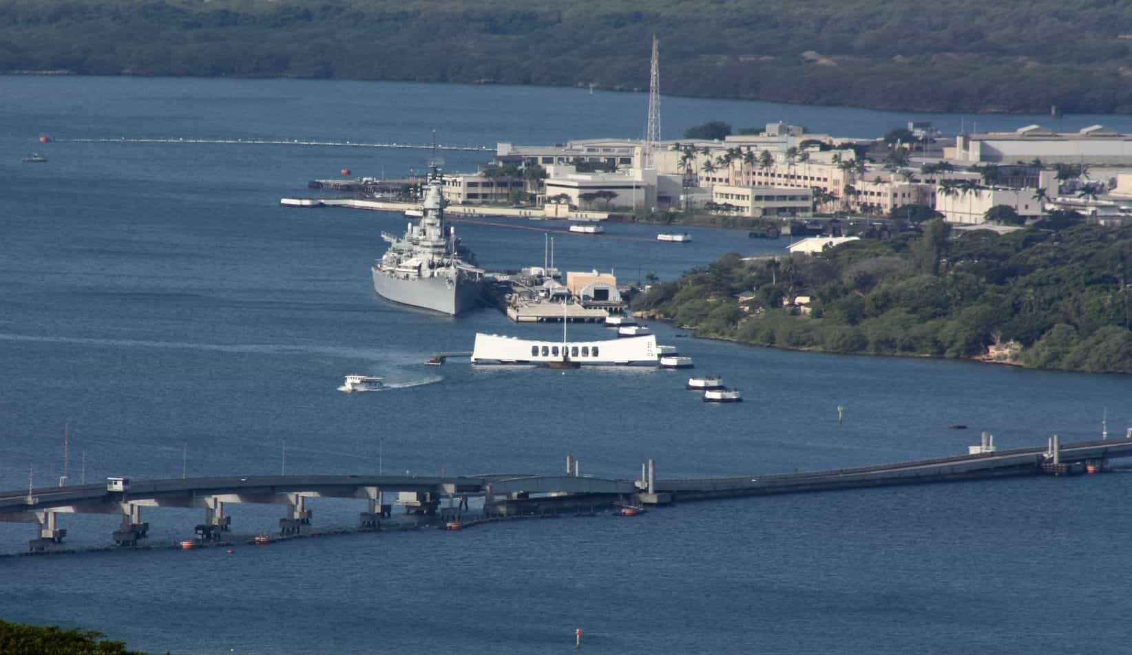 Pearl Harbor Shuttle and Transfers from Waikiki
