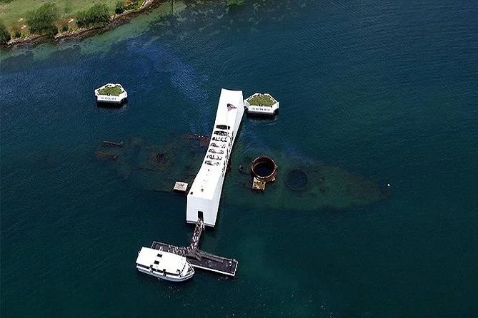 Pearl Harbor and Mini Circle Island Tour from Waikiki: Arizona Memorial, North Shore, and Windward Coast