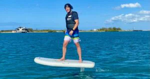 Solo Full-Length eFoil Lesson in South Shore, Oahu
