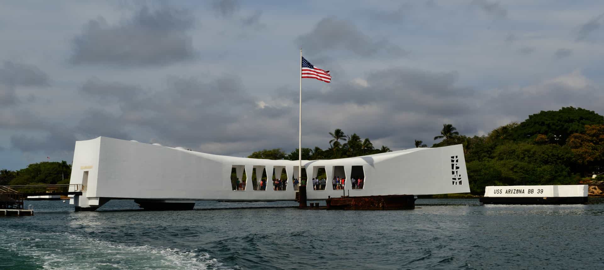 Pearl Harbor and Circle Island Tour