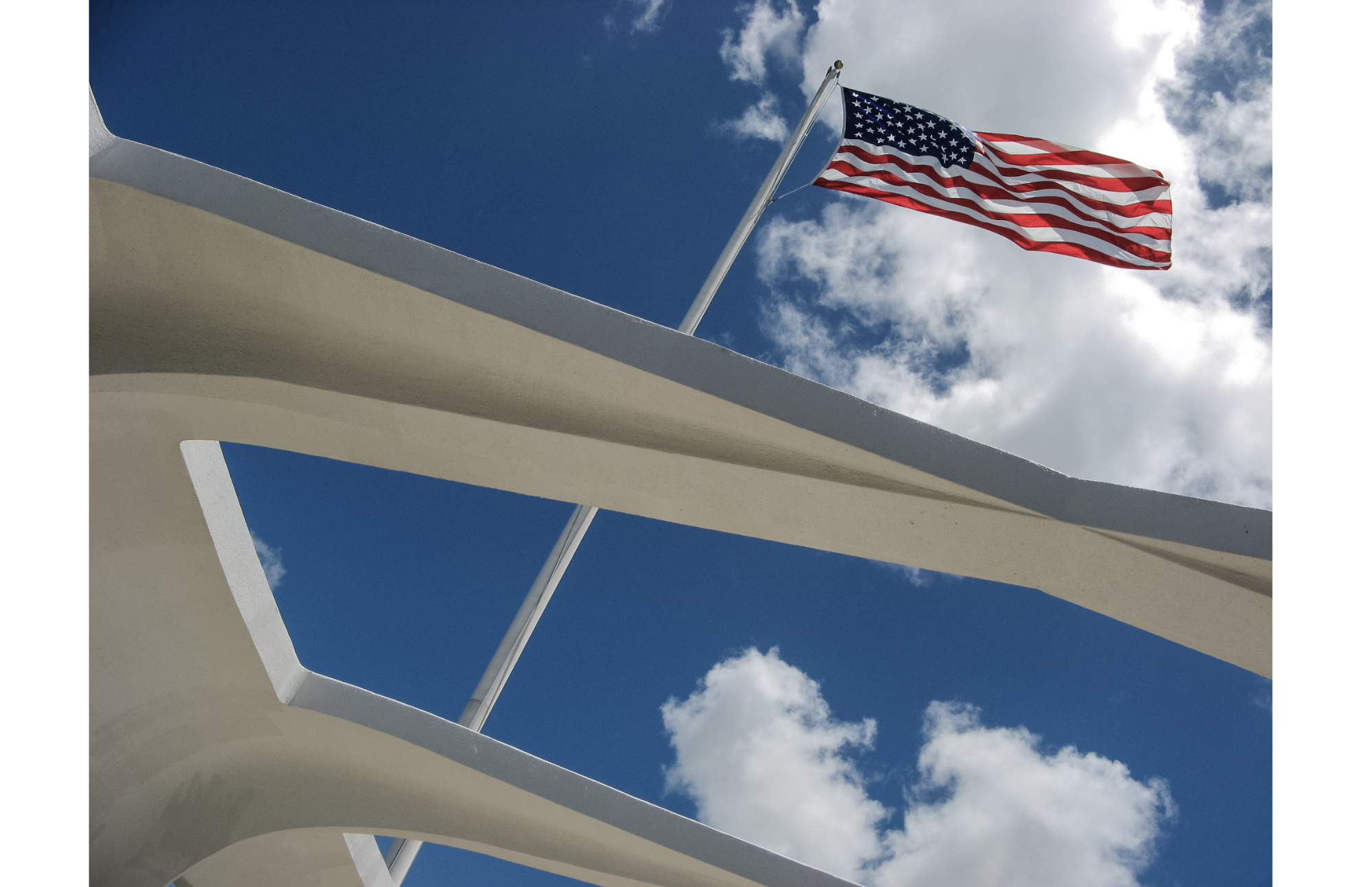 Premier Pearl Harbor and Hawaiian Kingdom History Tour: Arizona, Missouri & Punchbowl