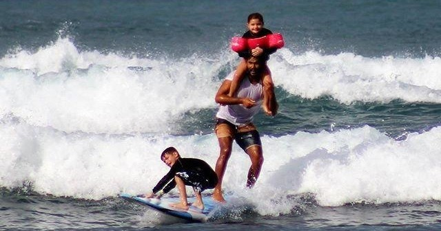 Semi-Private Surf Lesson in North Shore, Oahu: Small Group, Big Waves