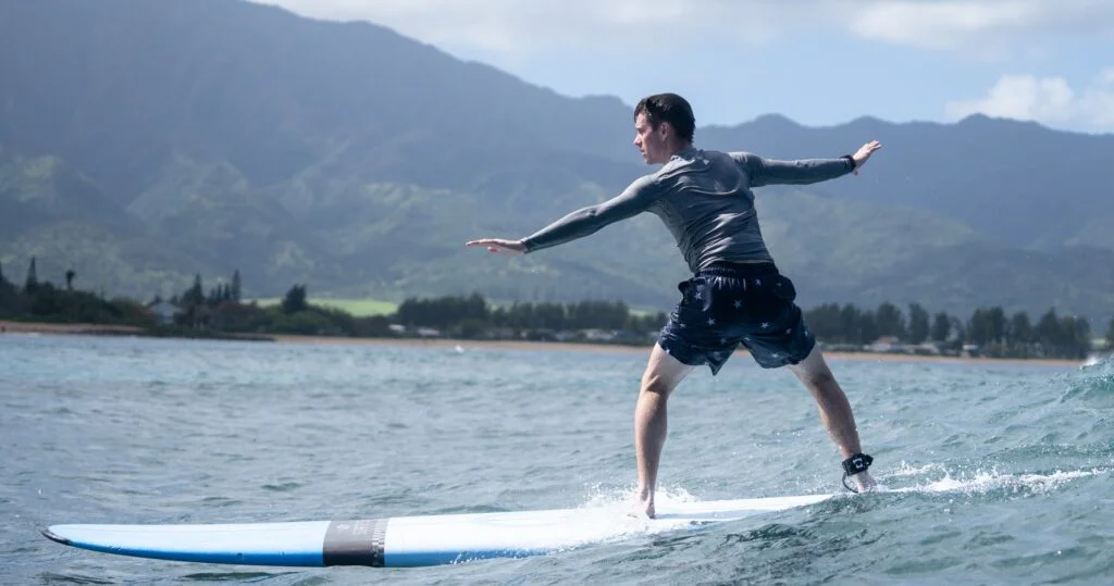 Private vs Group Surf Lessons: Which Should You Book?