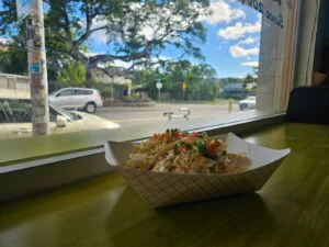 Diamond Head Lunchtime Walking Food Tour, Honolulu — Local Favourites